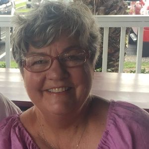 Meet your Posher, Mona